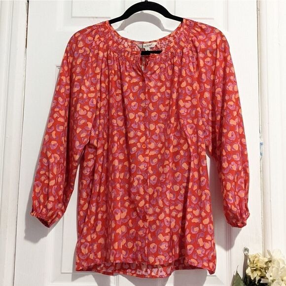 Tucker The Classic Blouse Hugs and Kittens in Silk Cotton Leopard Print Smocked - Picture 11 of 11